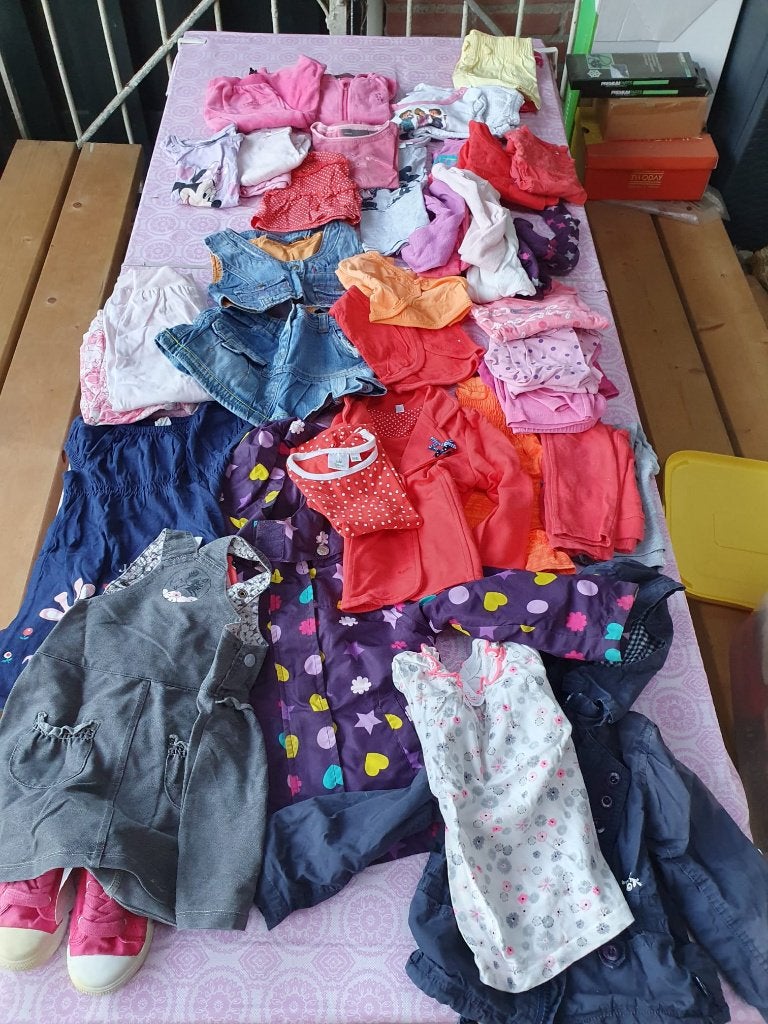 Groot kledingpakket meisje maat 80/86, Ophalen, Gebruikt, Overige maten