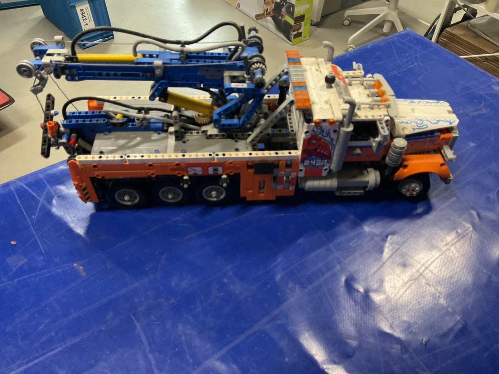 Lego Technic 42128 Amerikaanse sleep truck takel vrachtwagen, Ophalen, Zo goed als nieuw