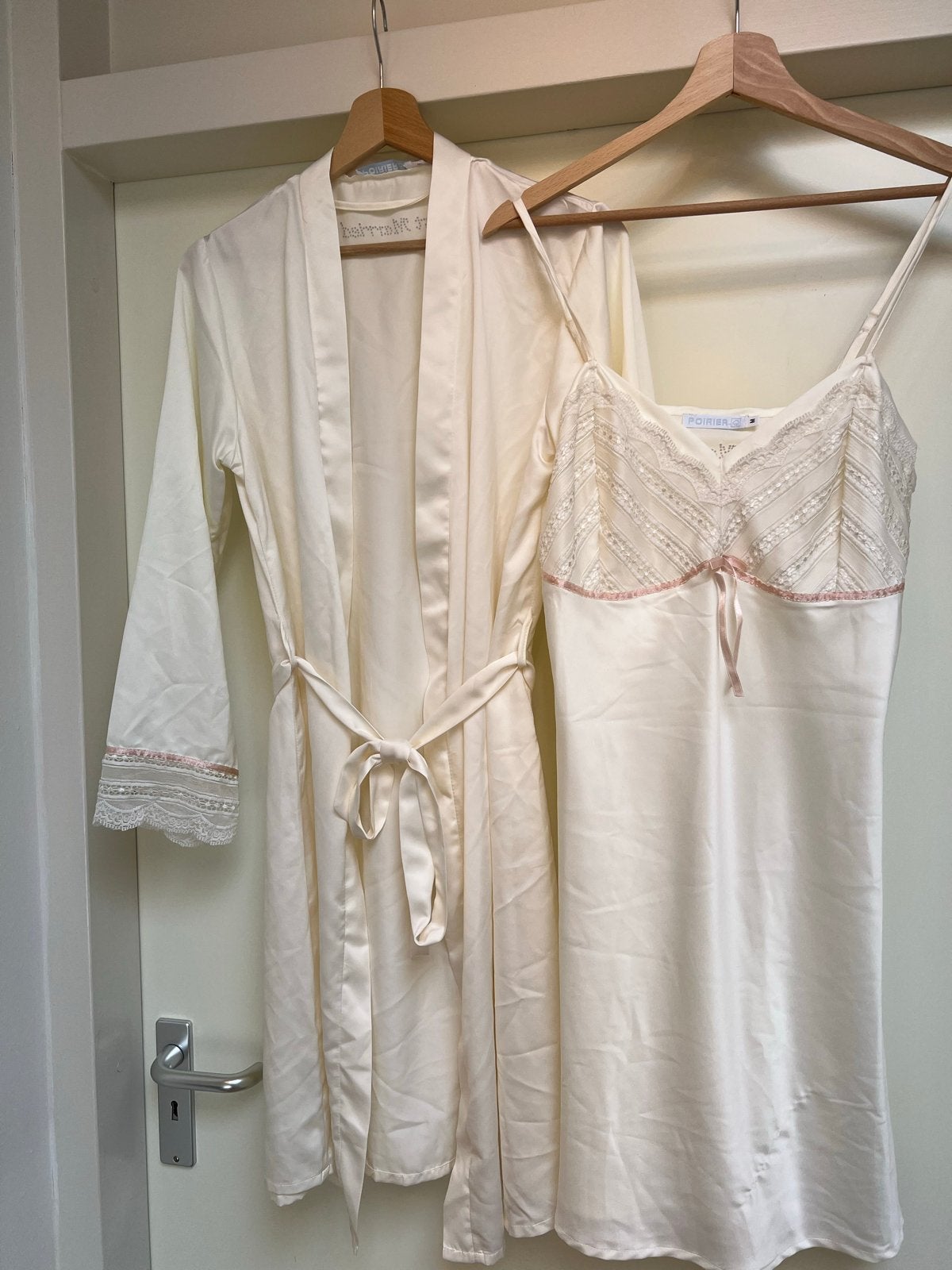 Poirier Bruidsnachtkleding Set: Slipdress & Kimono, Ophalen, Zo goed als nieuw, Wit, Accessoires