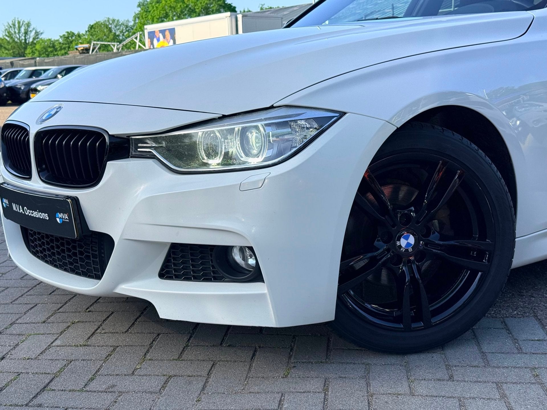 BMW 3-serie Touring 316i Executive M Sport|Nieuwe Ketting +, Auto's, Gebruikt, 4 cilinders, Alcantara, Wit