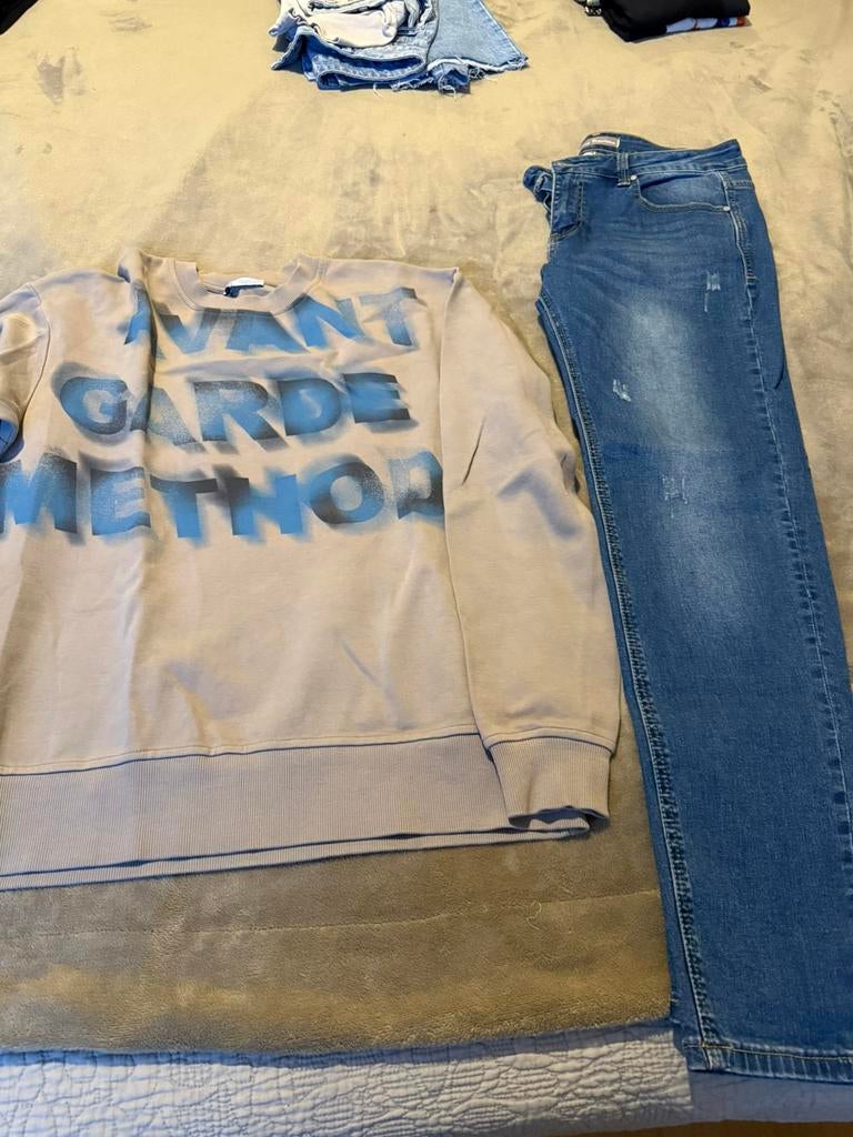 Trui en spijkerbroek, Kleding | Dames, Ophalen of Verzenden, Zo goed als nieuw