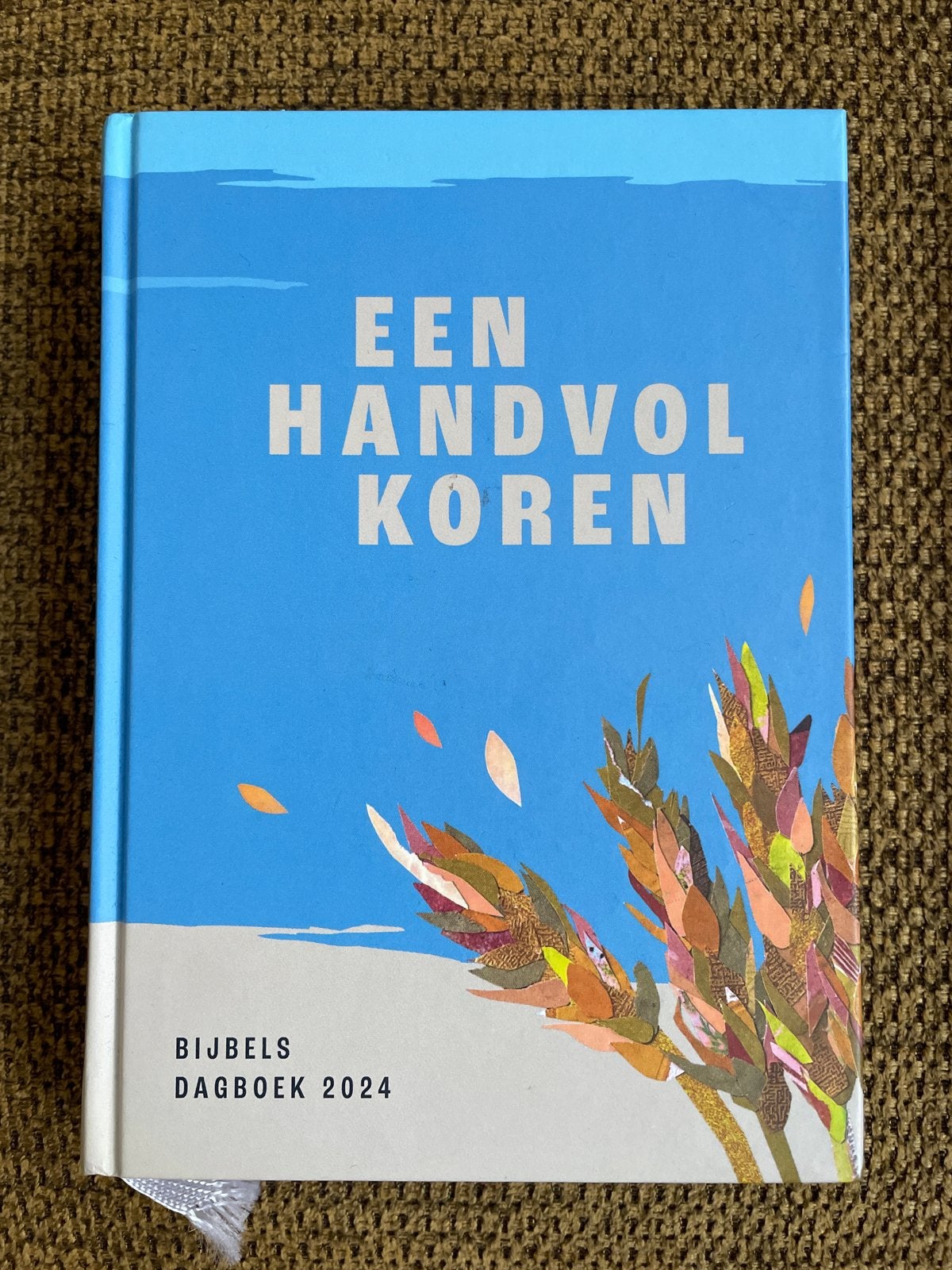 Een Handvol Koren - Bijbels Dagboek 2024, Ophalen of Verzenden, Nieuw, Christendom | Protestants