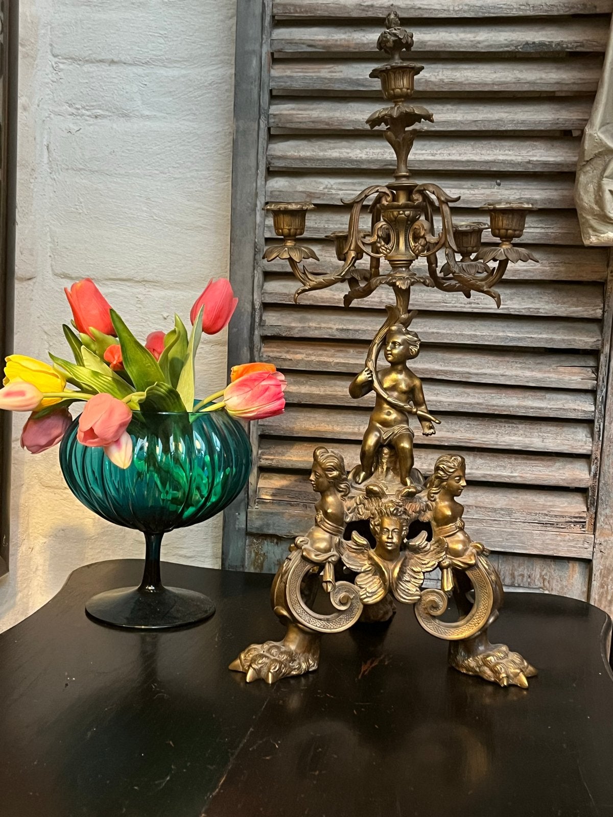 Zware messing/bronzen kandelaar met cherubijnen, 55cm hoog, Ophalen of Verzenden, Koper of Brons