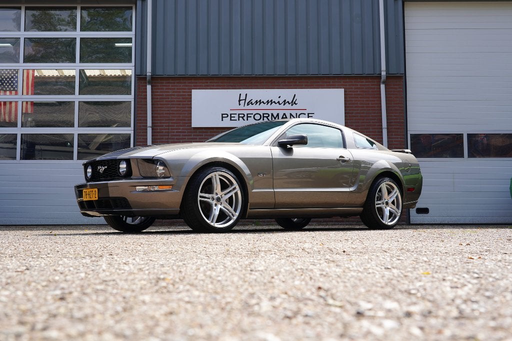 '05 Ford Mustang GT 4.6L V8 Handgeschakeld, Achterwielaandrijving, 4 stoelen, Leder, Bedrijf