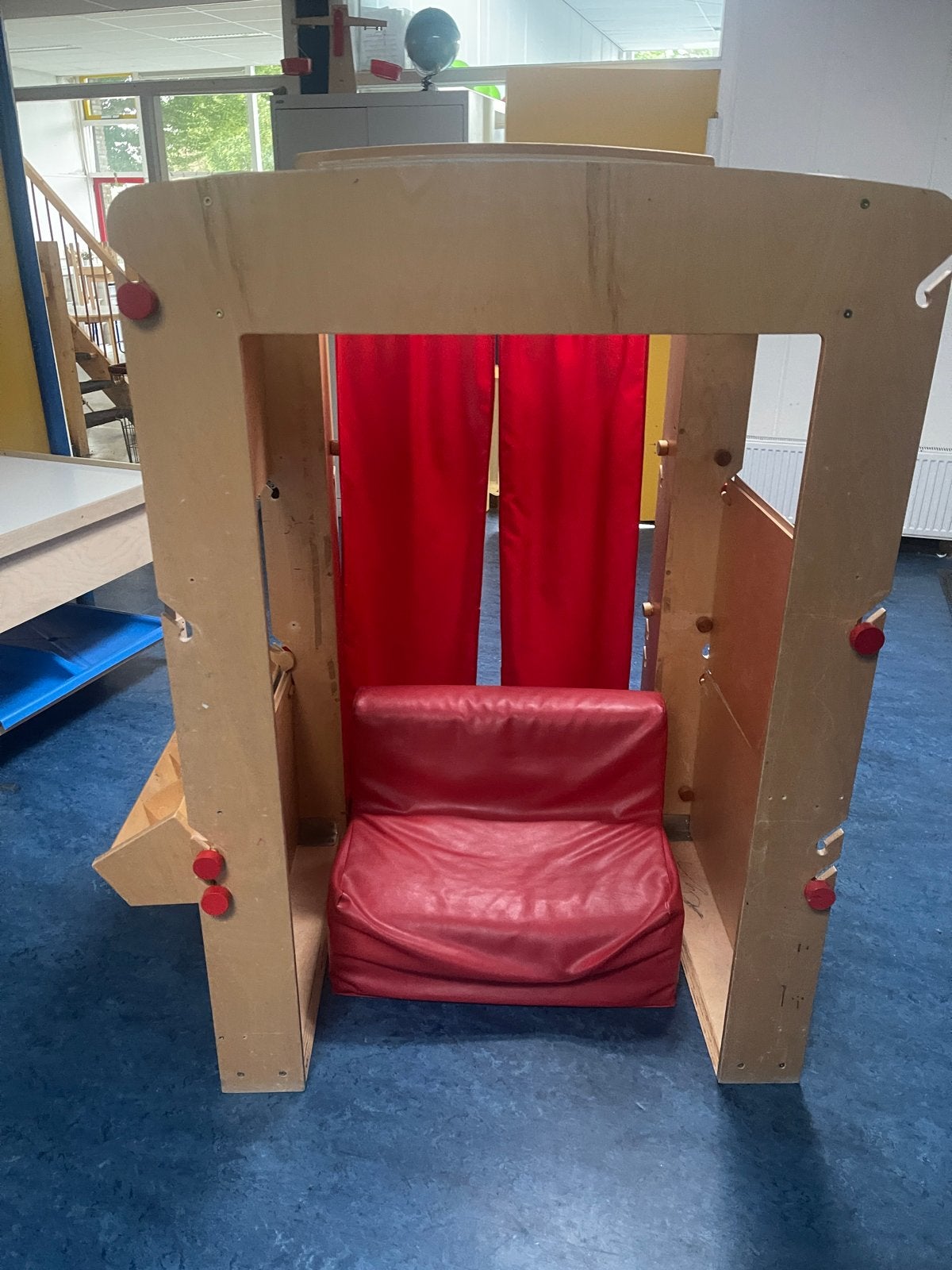 Winkeltje / Poppenkast voor kleuterklas, Kinderen en Baby's, Speelgoed | Overig, Ophalen, Gebruikt, Jongen of Meisje