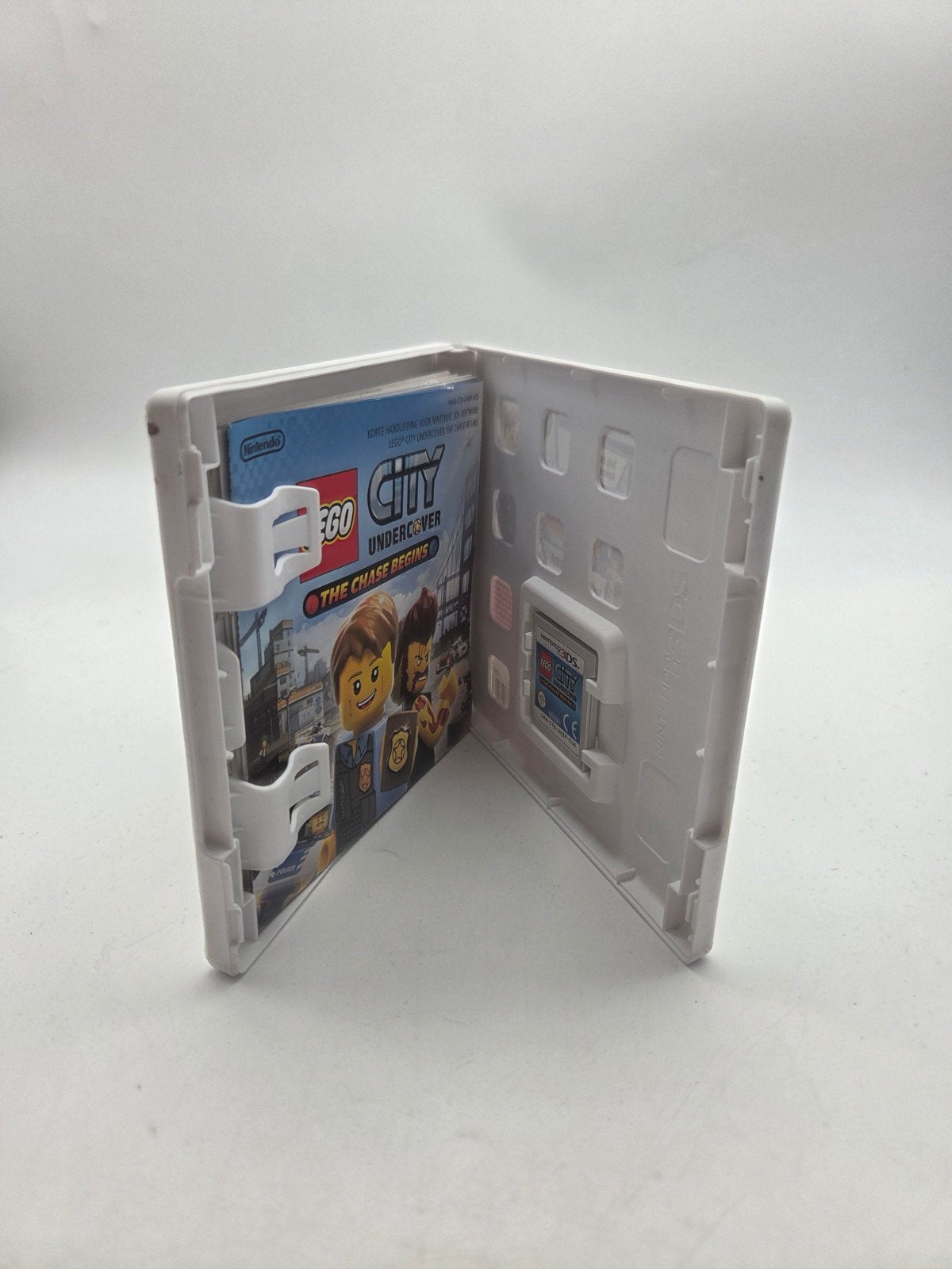 Lego City Undercover: The Chase Begins - Nintendo 3DS, 1 speler, Nintendo of Europe GmbH, Herriotstrasse 4, 60528 Frankfurt am Main, Duitsland