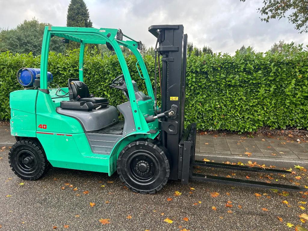 Mitsubishi FG40N Heftruck (bj 2010)
