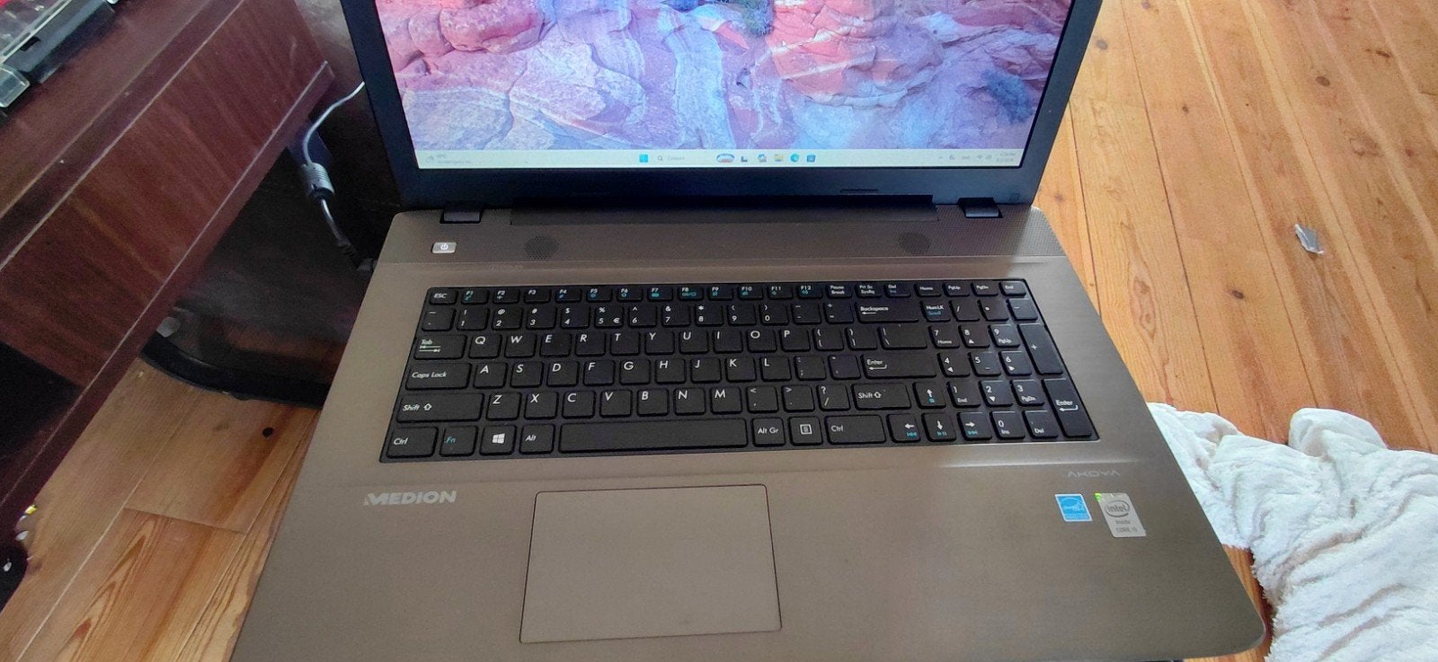 17 inch laptop 128 gig ssd, 4gb mem, hdmi,USB 3.0, Ophalen of Verzenden, 17 inch of meer, 2 tot 3 Ghz, SSD