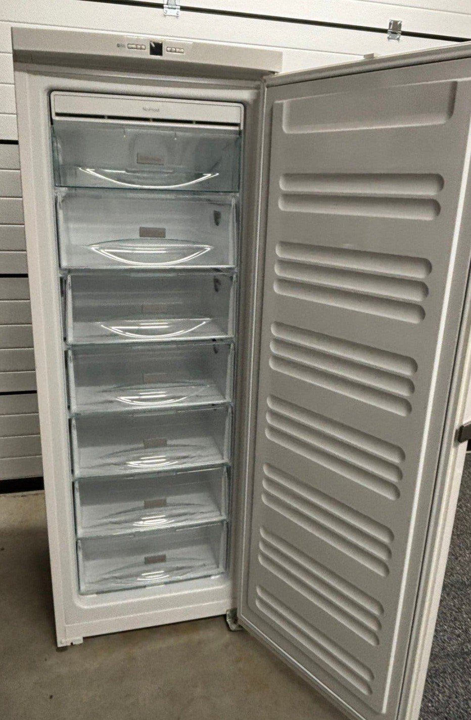 Miele No Frost vrieskast 7 laden, Ophalen, Gebruikt, 60 tot 90 cm