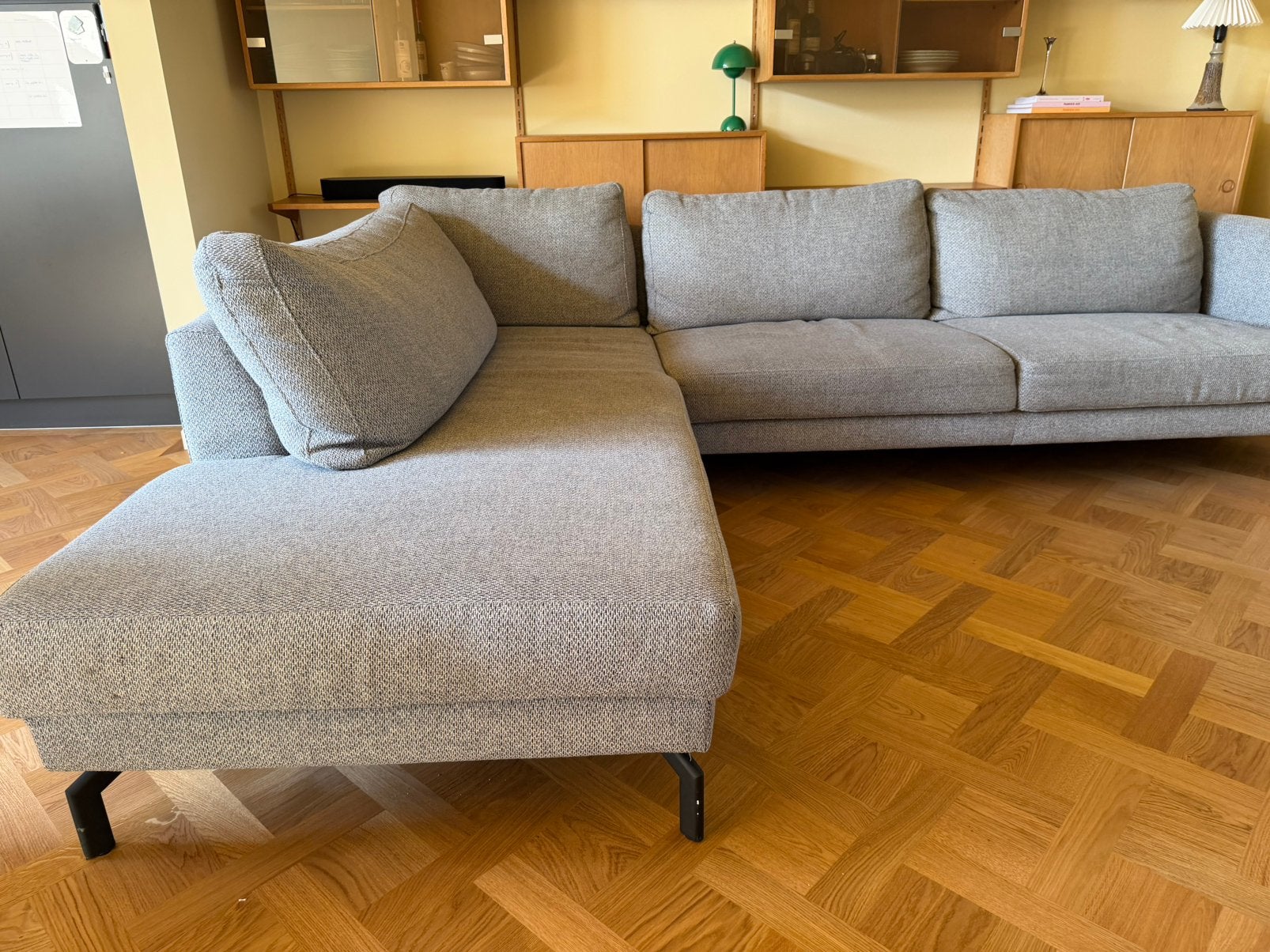 Foto 4 van Moderne hoekbank grijs (2.90x2.10)