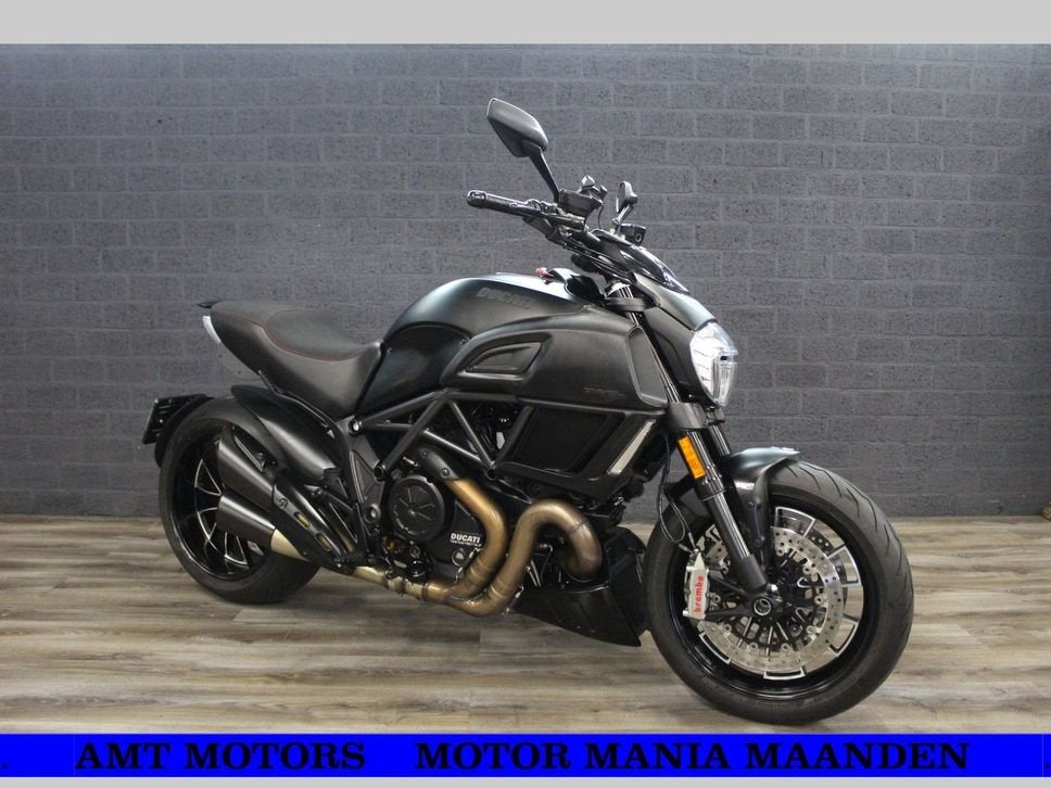 DUCATI DIAVEL (bj 2018) 15,986 km Performance, DUCATI, 2 cilinders, 1198 cc, Motorrijbewijs A
