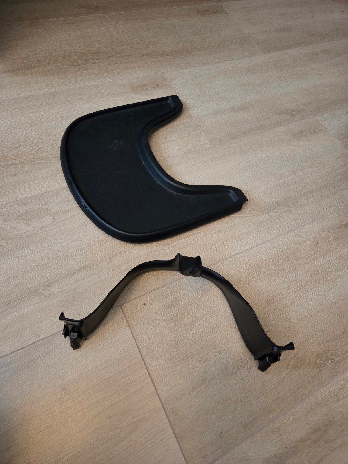Stokke Tripp Trapp babyset zwart met eetbaar en stoelverklei, Ophalen, Zo goed als nieuw, Meegroeistoel, Stoelverkleiner