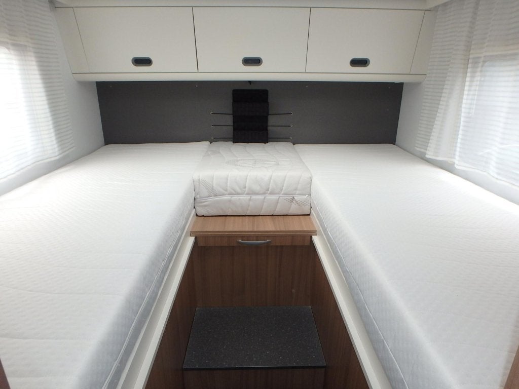 Sun Living S 75 SL NIEUSTAAT, Caravans en Kamperen, Automaat, Standaard zit, Fiat, Bedrijf