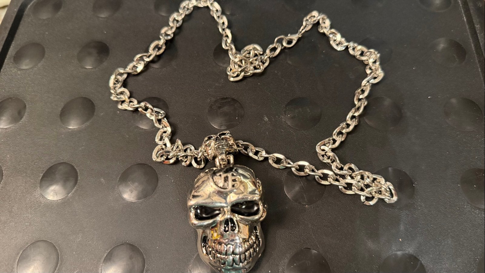 Stoere ketting met doodshoofd hanger, Nieuw, Ophalen of Verzenden, Zilver, Overige materialen
