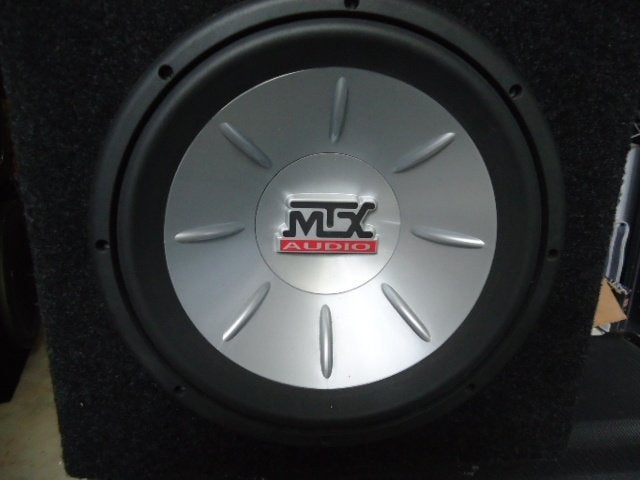 TE KOOP MTX SUBWOOFER 12 INCH 800 WATT PEAK 250 WATT RMS, Auto diversen, Ophalen, Zo goed als nieuw