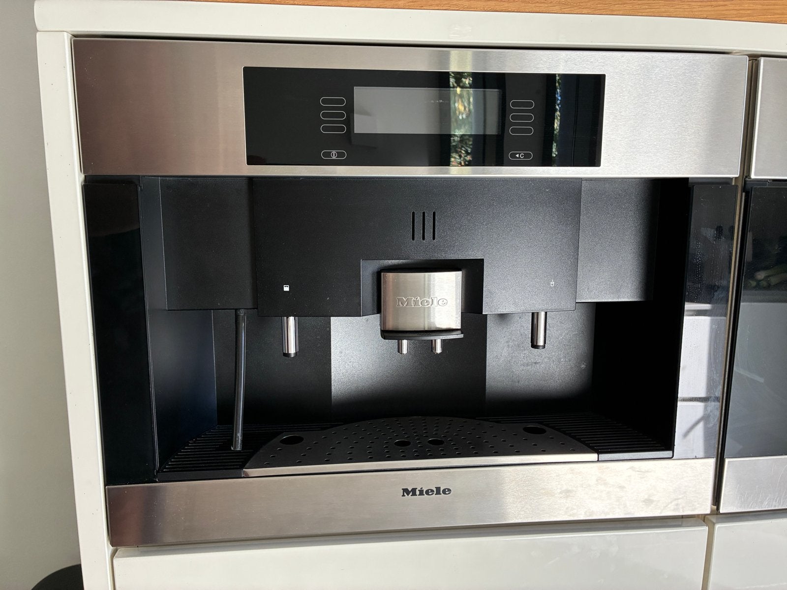 Miele CVA 4085 Inbouw Koffieautomaat - Zo goed als nieuw, Ophalen, Zo goed als nieuw, Koffiemachine, Koffiebonen