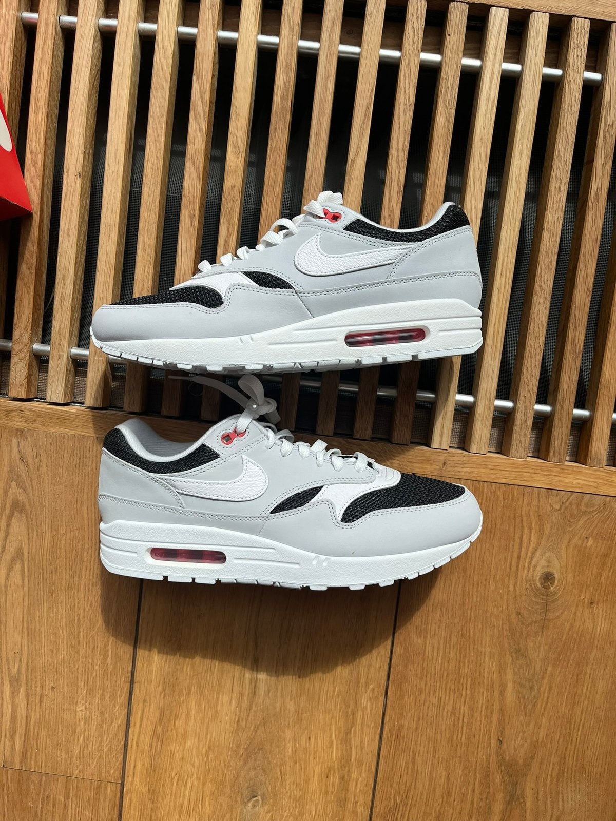 Air max 1 uruwa, Ophalen of Verzenden, Zo goed als nieuw, Overige kleuren