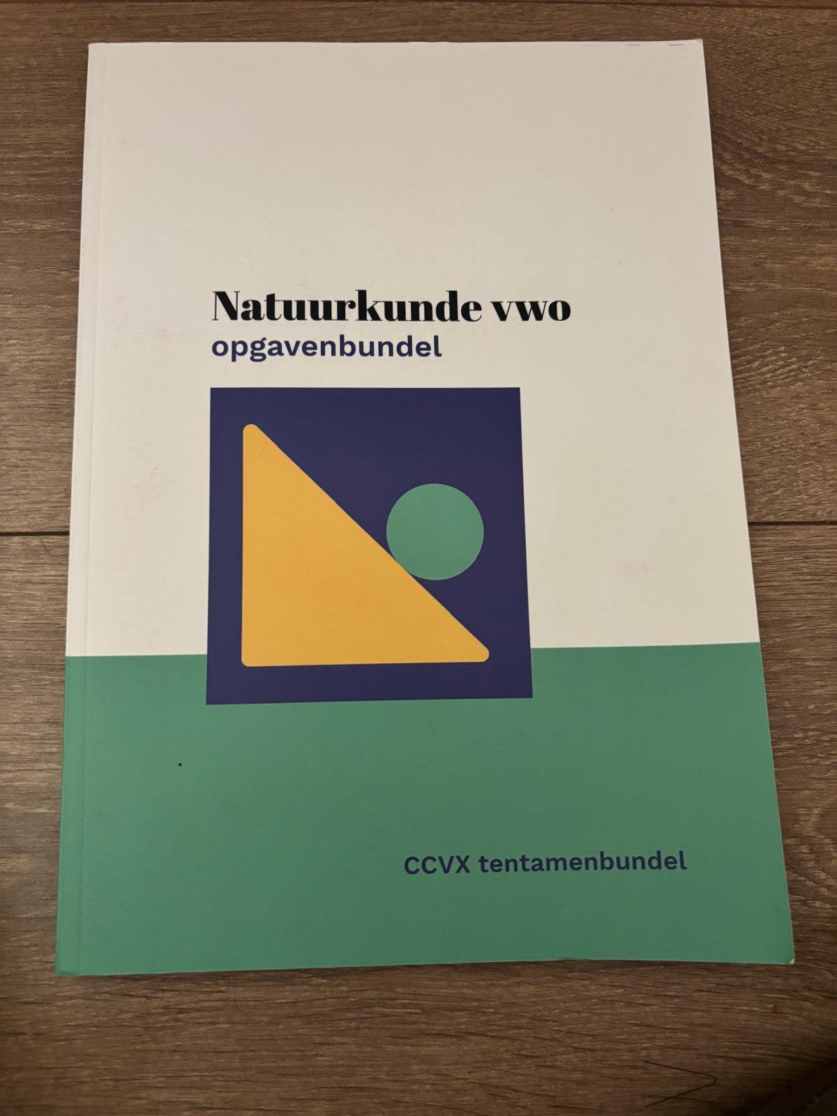 Natuurkunde VWO ccvx tentamenbundel, Ophalen of Verzenden, Beta, Zo goed als nieuw