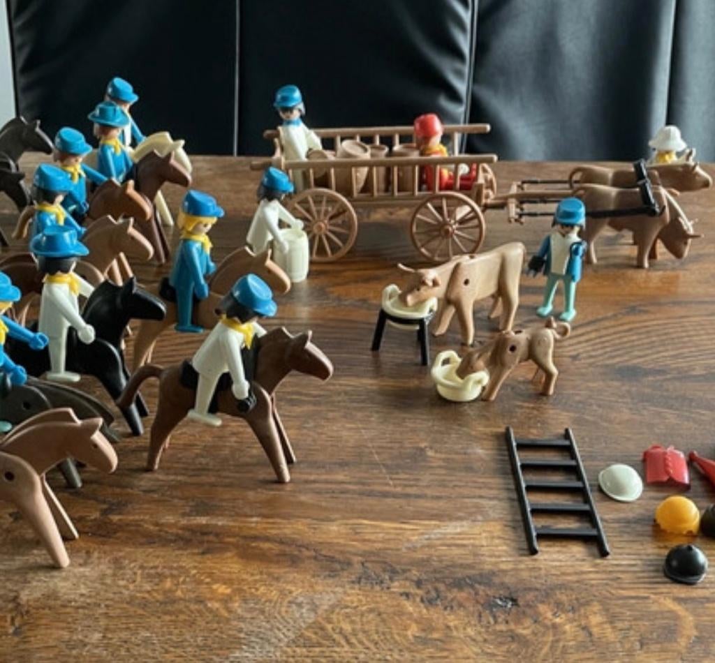 Echt vintage Playmobil ossenkar, paarden, berijders NU 40,-, Ophalen, Zo goed als nieuw