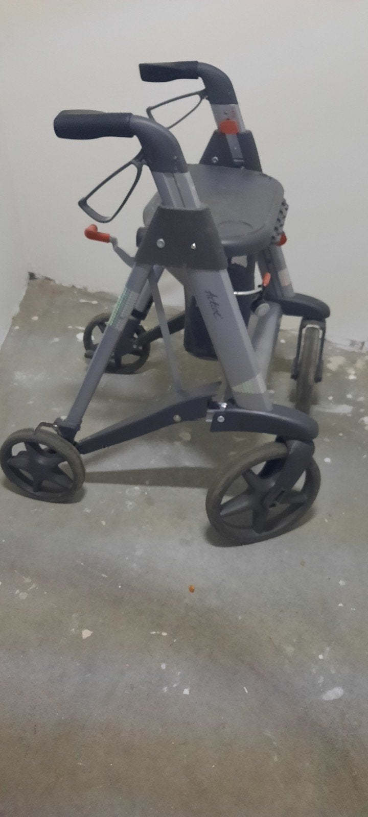Rollator active, Diversen, Ophalen