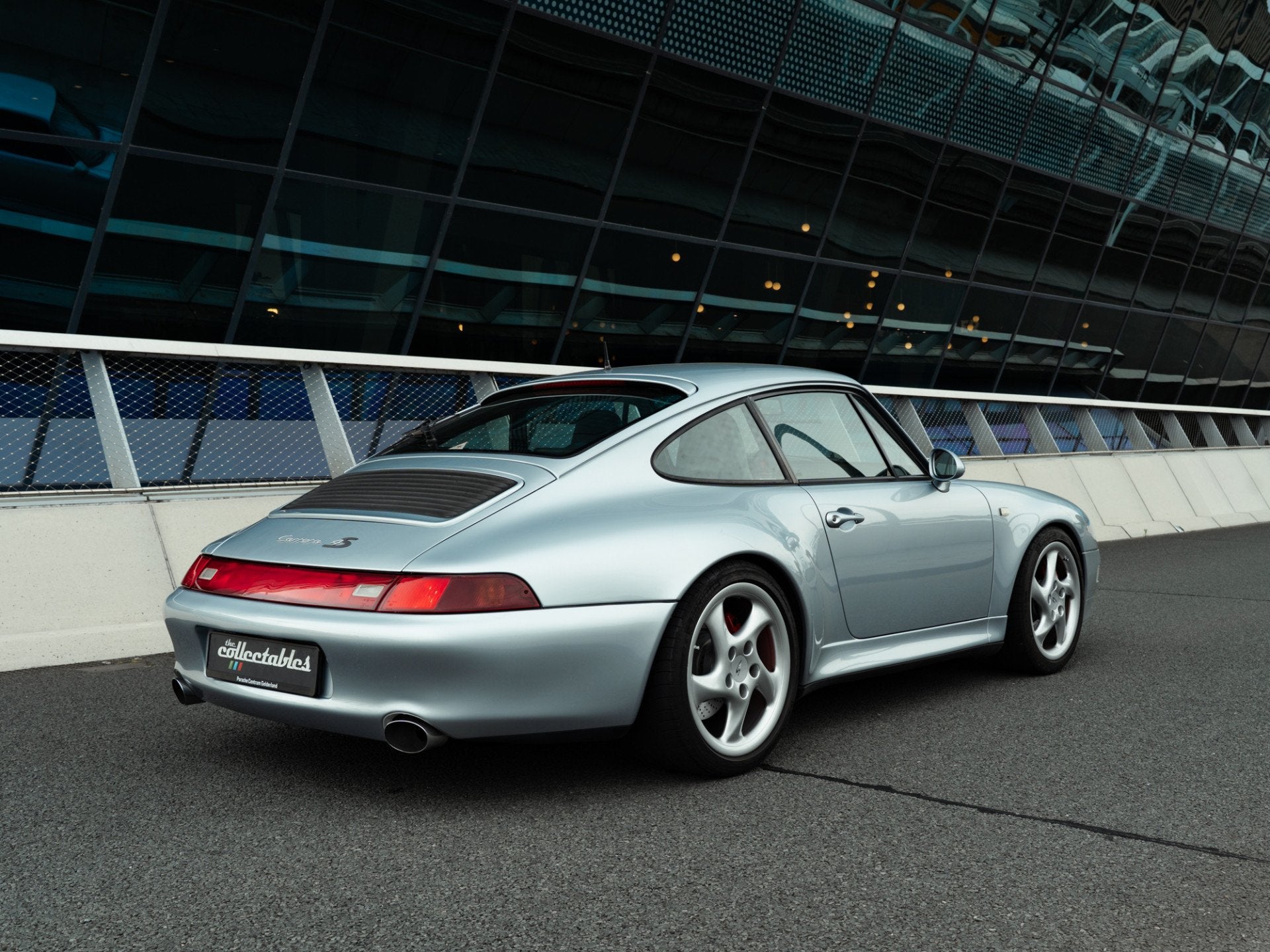 Porsche 911 993 Carrera 4S Coupé (bj 1997), Auto's, Oldtimers, Zwart, 4 stoelen, Bedrijf, 286 pk