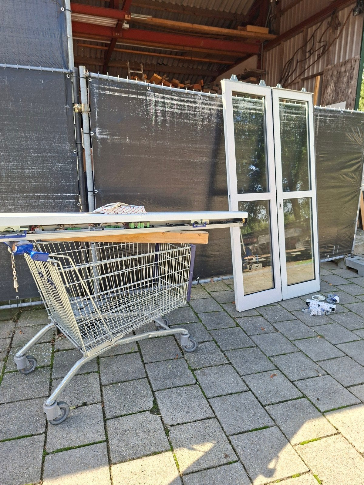 Dubbele glazen deur met kozijn en automatische opener, Ophalen, Binnendeur, Zo goed als nieuw, Schuifdeur