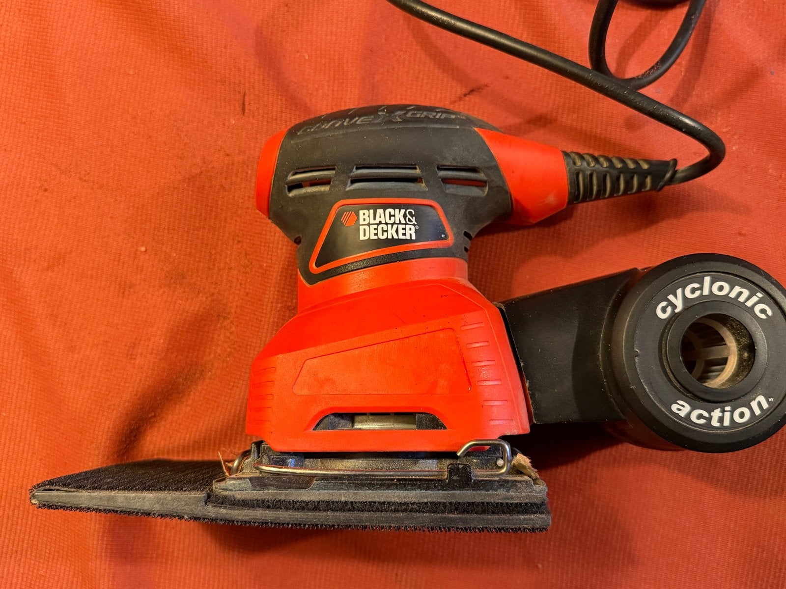Black & Decker KA171 Vlakschuurmachine met nieuw schuurpapie, Ophalen of Verzenden, Gebruikt, Minder dan 600 watt, Vlakschuurmachine