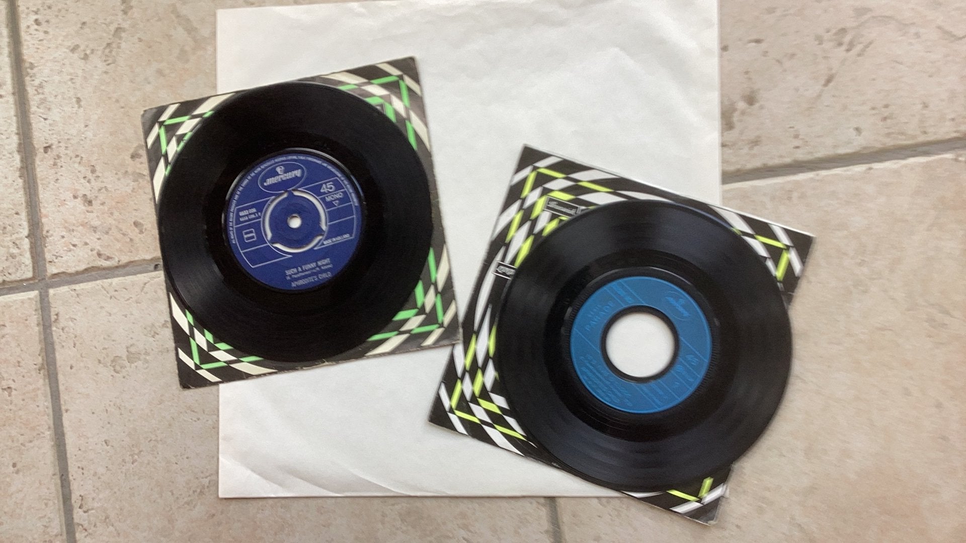 Singles Aphrodite’s Child, Ophalen of Verzenden, Gebruikt, 7 inch, Pop