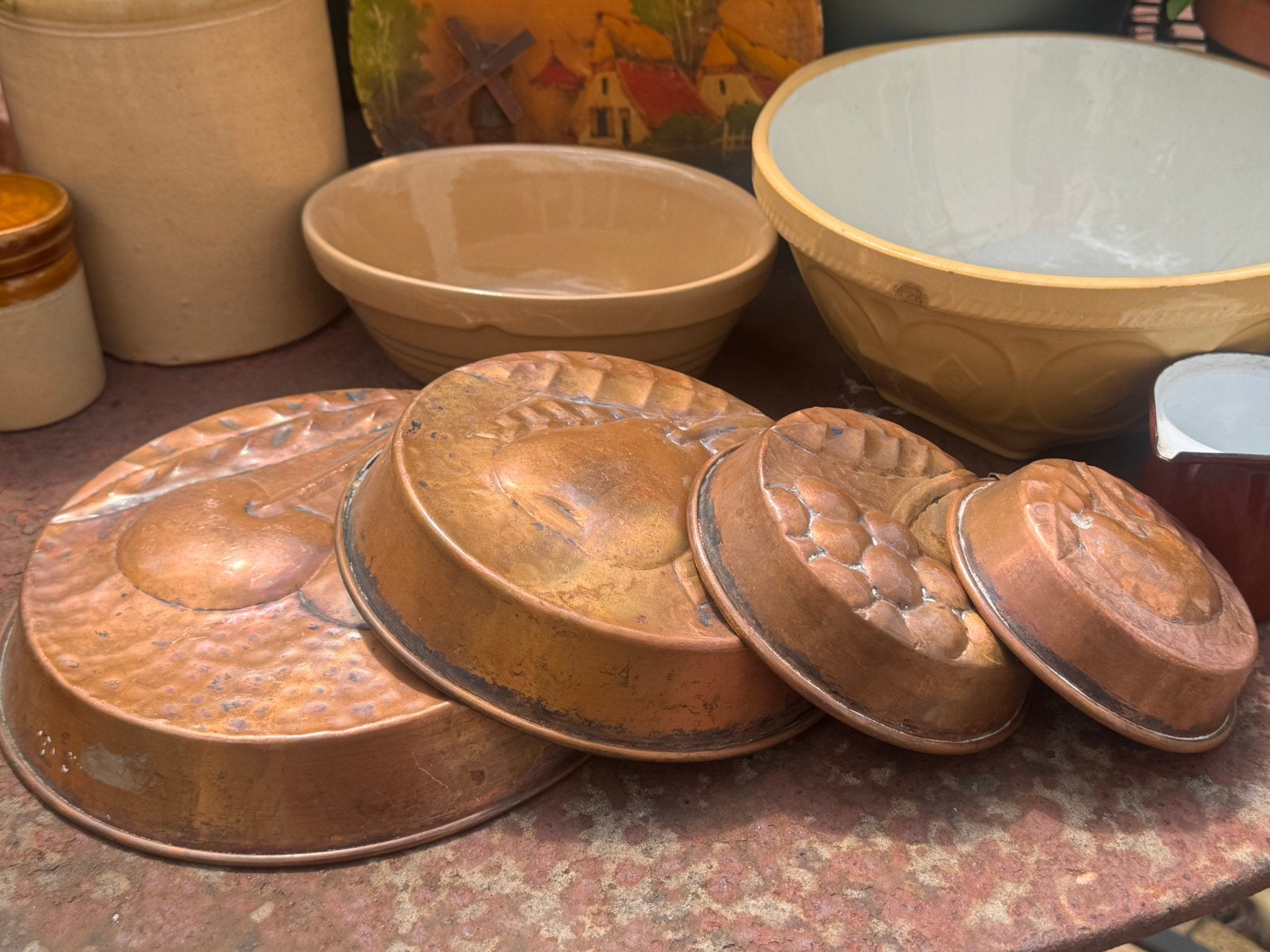 Set van 4 antieke koperen vormen met fruitmotief, Ophalen of Verzenden, Koper