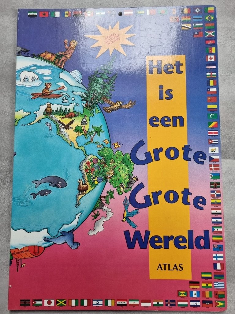 Kinder Atlas - Het is een Grote Grote wereld atlas, Ophalen, Gelezen, Non-fictie