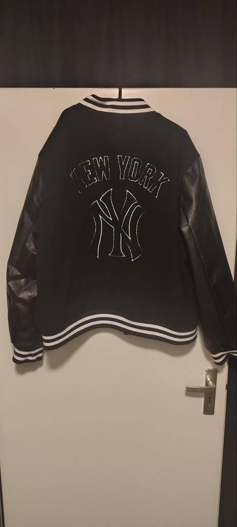 New Era NY jas maat xxl, Ophalen, Zo goed als nieuw, Overige maten, Zwart