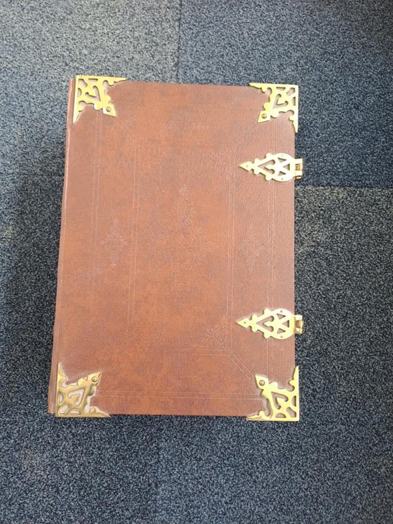 Z.g.a.n. Statenvertaling Bijbel met koperen beslag, Antiek en Kunst, Antiek | Boeken en Bijbels, Ophalen of Verzenden, Staten-Generaal
