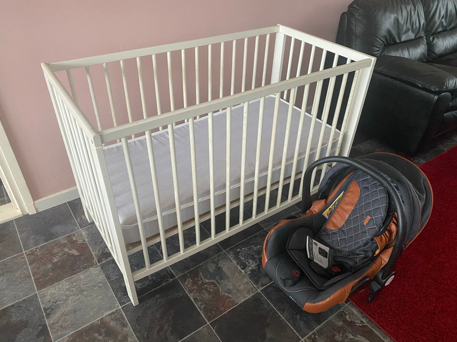 Babybedje met matras en autostoel, Overige merken, Ophalen of Verzenden, 0 t/m 13 kg, Gebruikt