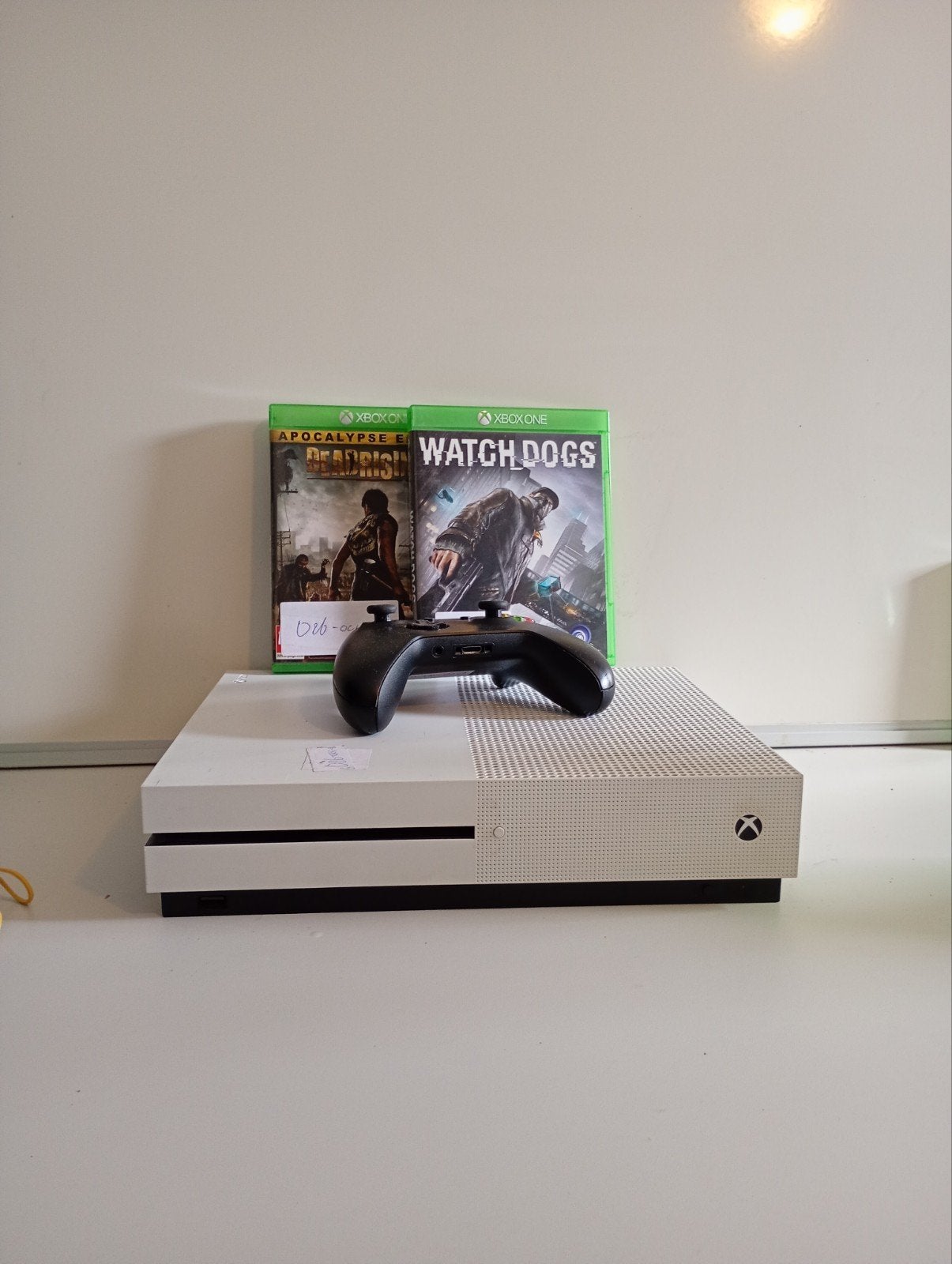 Xbox One S 1TB met controller, 2 games en garantie, Spelcomputers en Games, ., Ophalen of Verzenden, Zo goed als nieuw, .