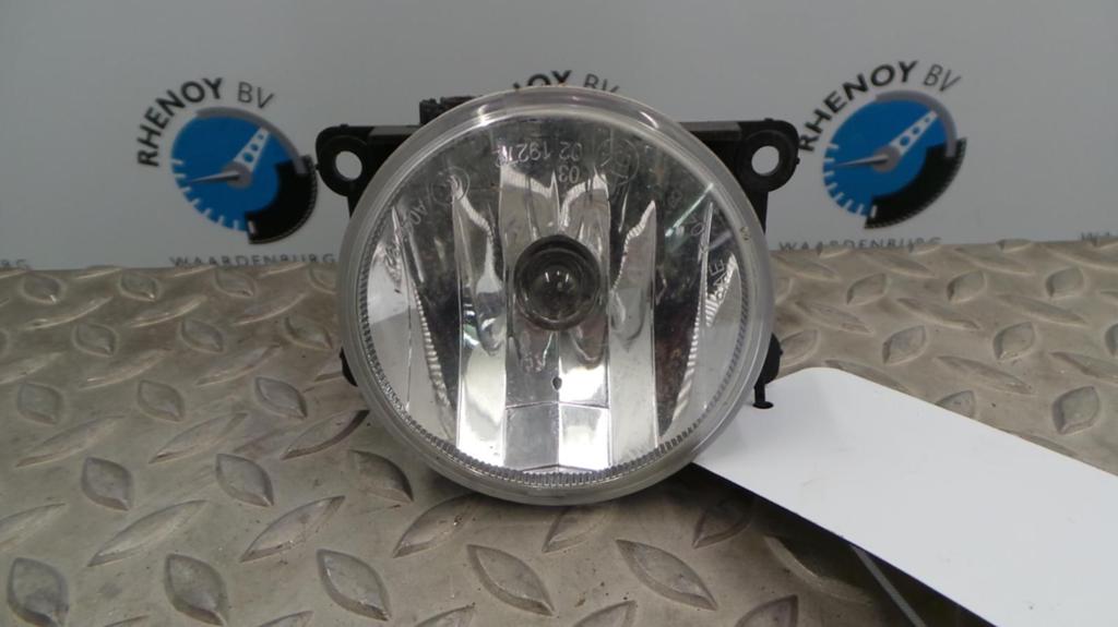PEUGEOT 5008 ACTIVE MISTLAMP 2015, Ophalen of Verzenden, Gebruikt, Stiba lid