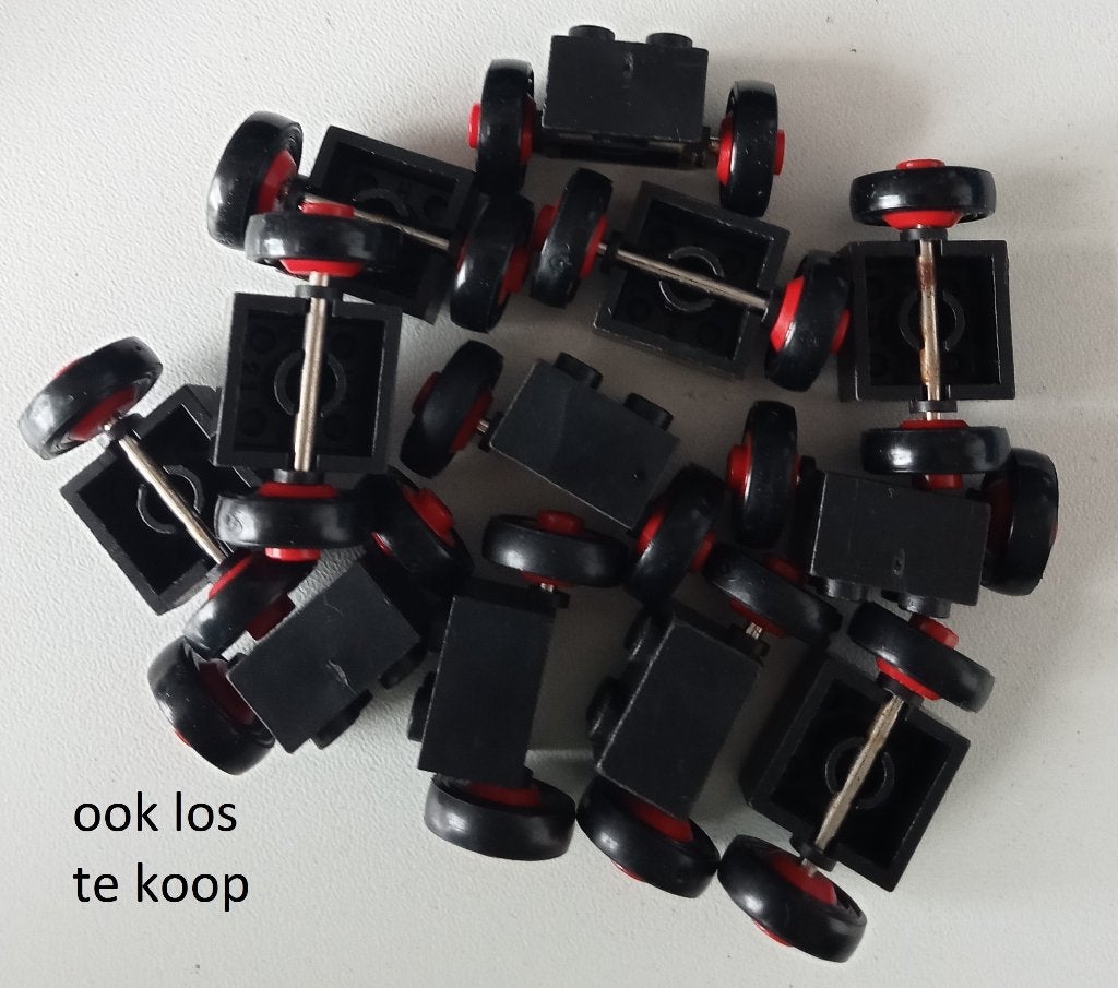 3137c01assy1( 4) black ca 12x Brick, Modified 2 x 2 with Red, Ophalen of Verzenden, Gebruikt