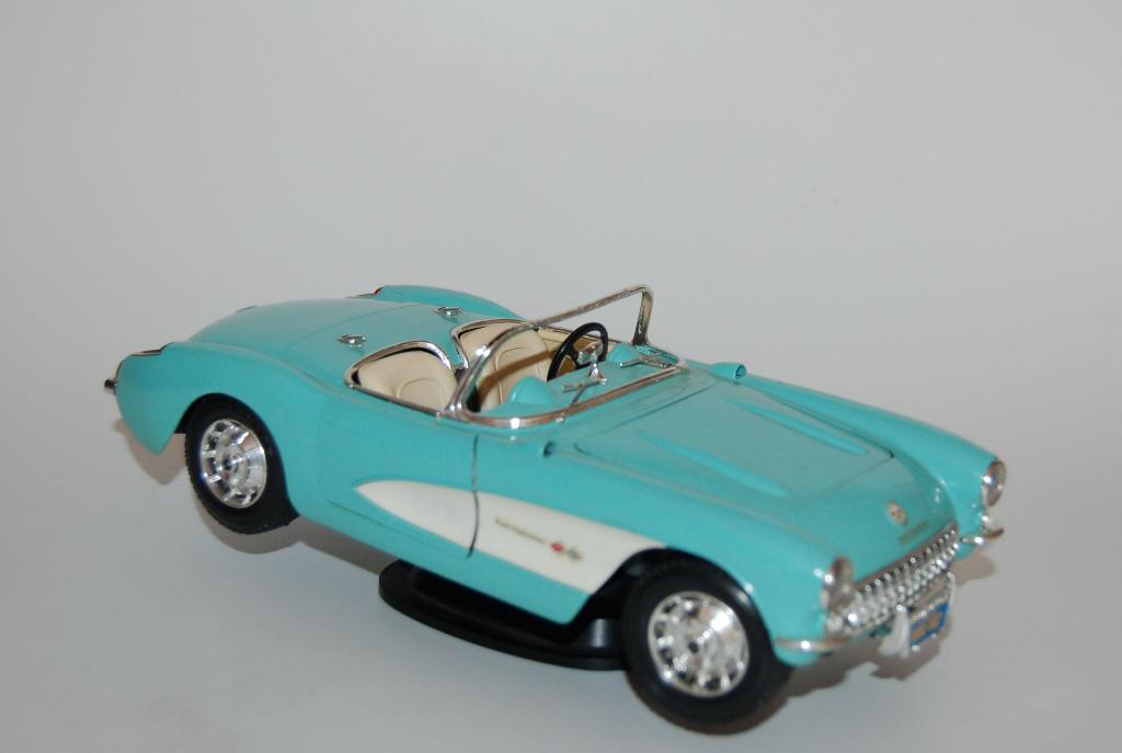Chevolet Corvette 1957 schaalmodel 1:18, Ophalen of Verzenden, Zo goed als nieuw