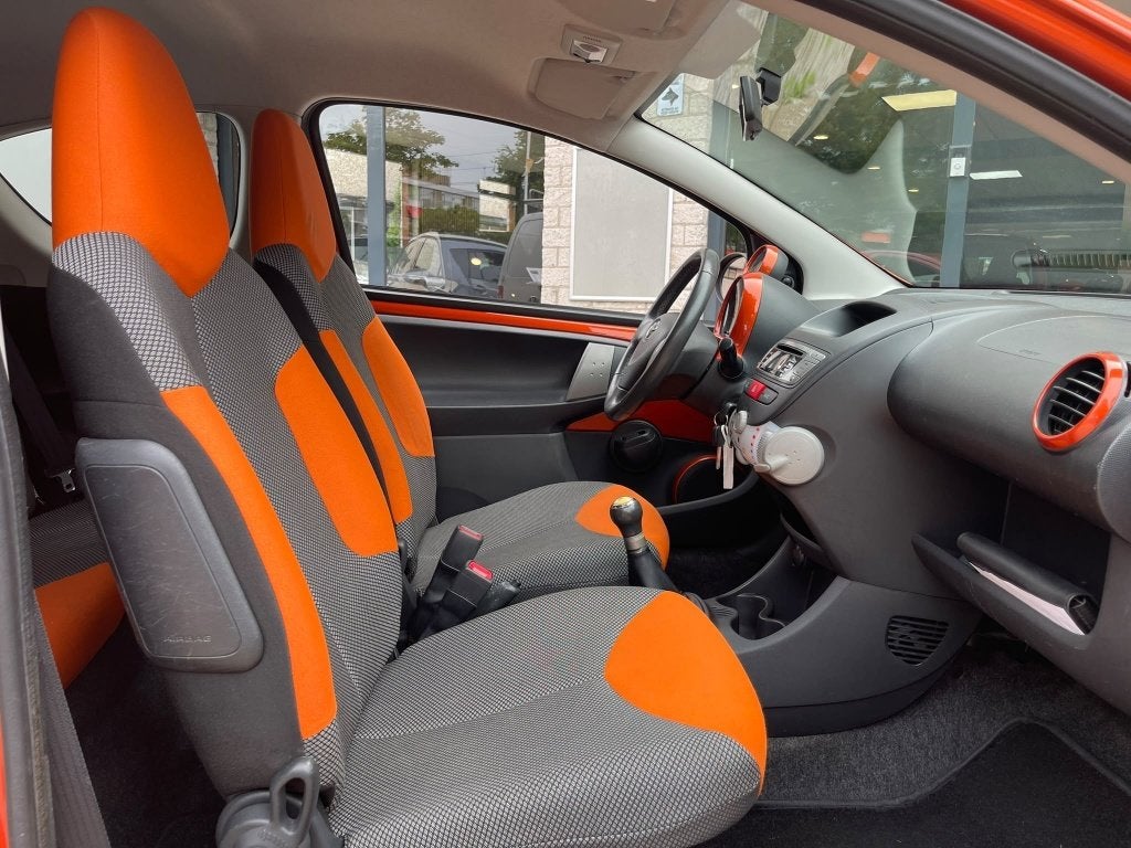 Foto 25 van Toyota Aygo 1.0 VVT-i Dyn Facelift Led Nw Apk NAP (bj 2012)