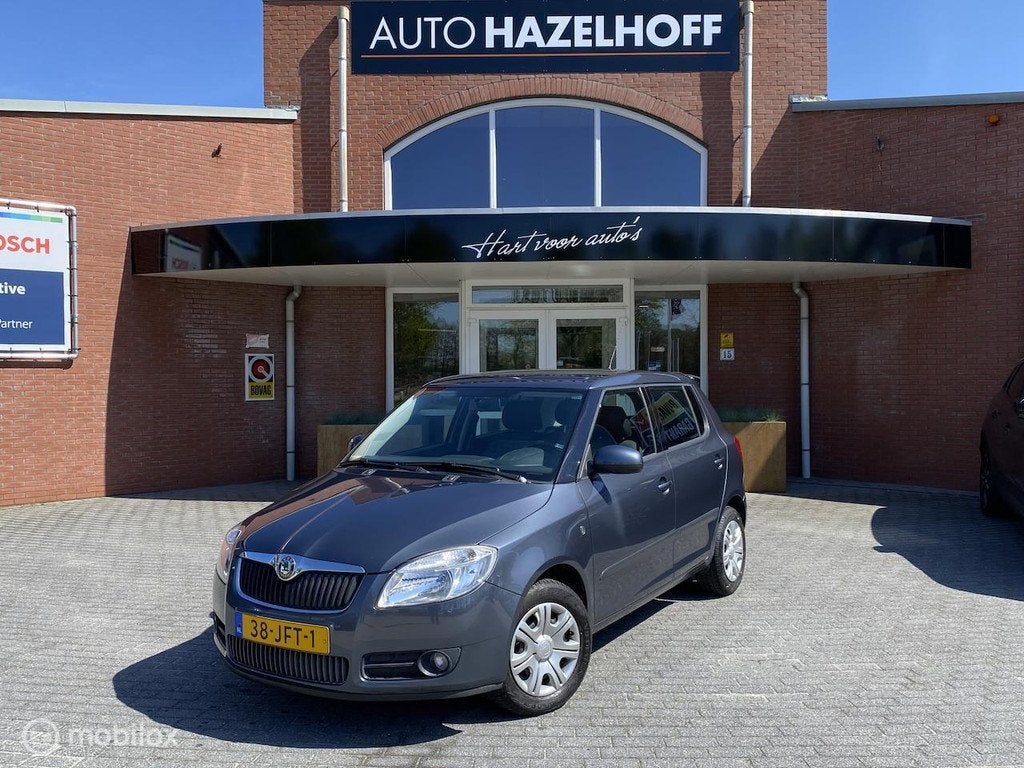 Skoda Fabia 1.6-16V Ambition Automaat met 82.111Km | Cruise, Auto's, Skoda, Gebruikt, 4 cilinders, Automatische klimaatregeling