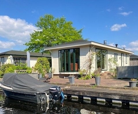 Loosdrecht direct a/h water mooi Briljant chalet., 2 slaapkamers, Noord-Holland, Recreatiepark, Tuin