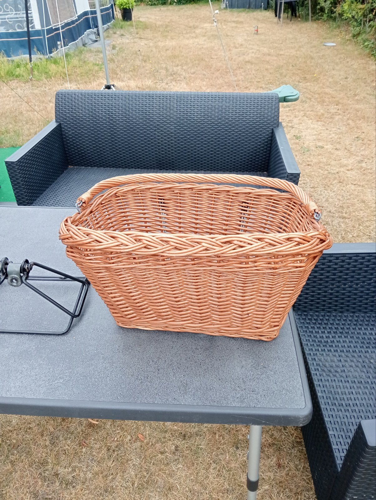 mooie fietsmand met ophangbeugel, Ophalen, Zo goed als nieuw