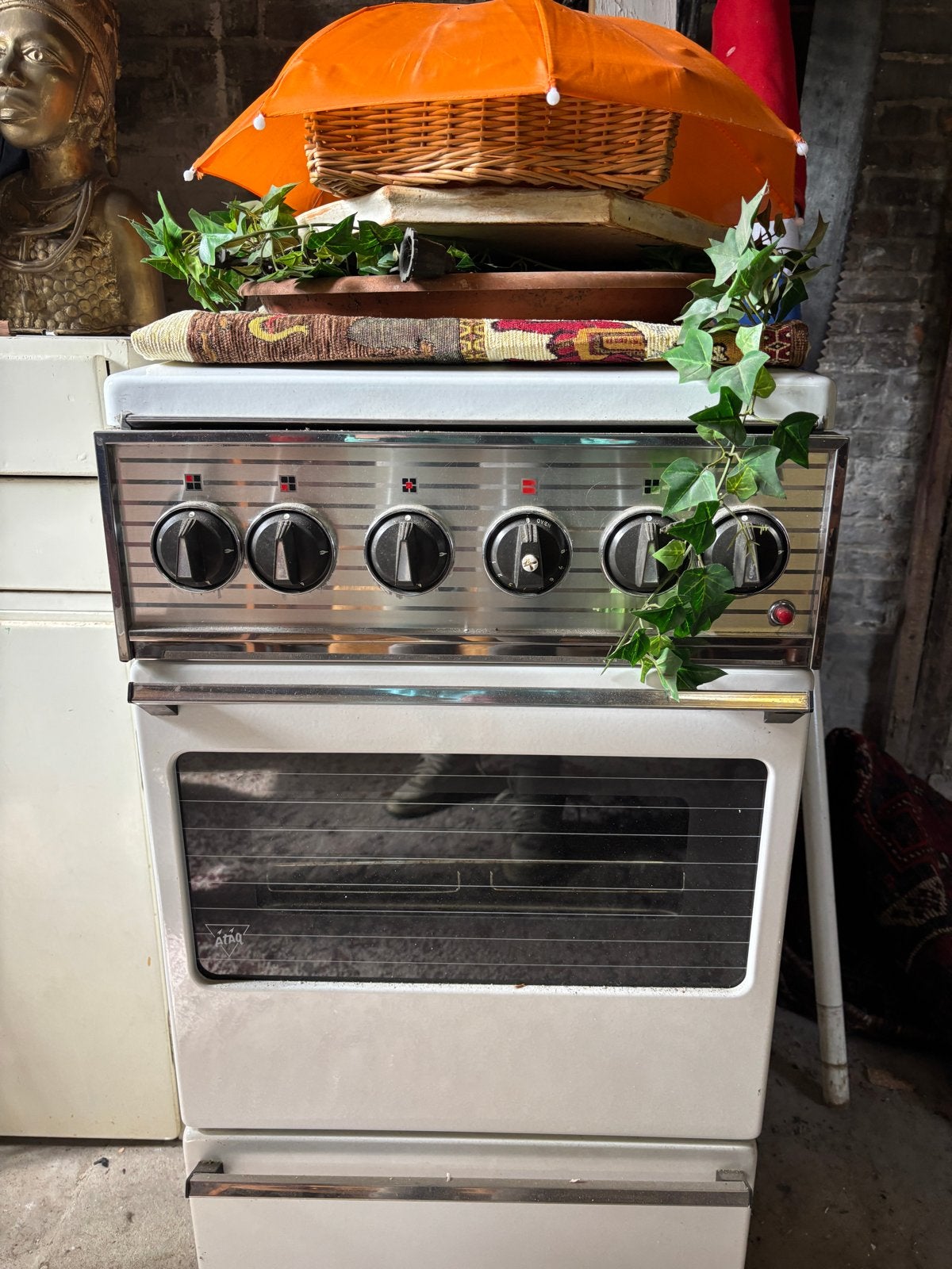 Ataq Vrijstaand Gasfornuis met Oven - Ideaal voor Starters, Gebruikt, Gas, Vrijstaand, 85 tot 90 cm