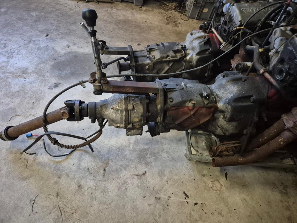 M46 overdrive versnellingsbak volvo 240/244/245 j type, Ophalen