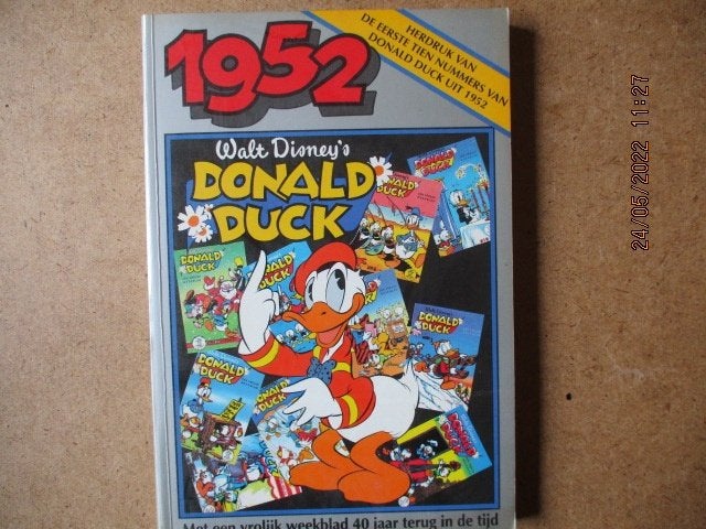adv6530 donald duck jubileum boek 2, Eén stripboek, Ophalen, Gelezen