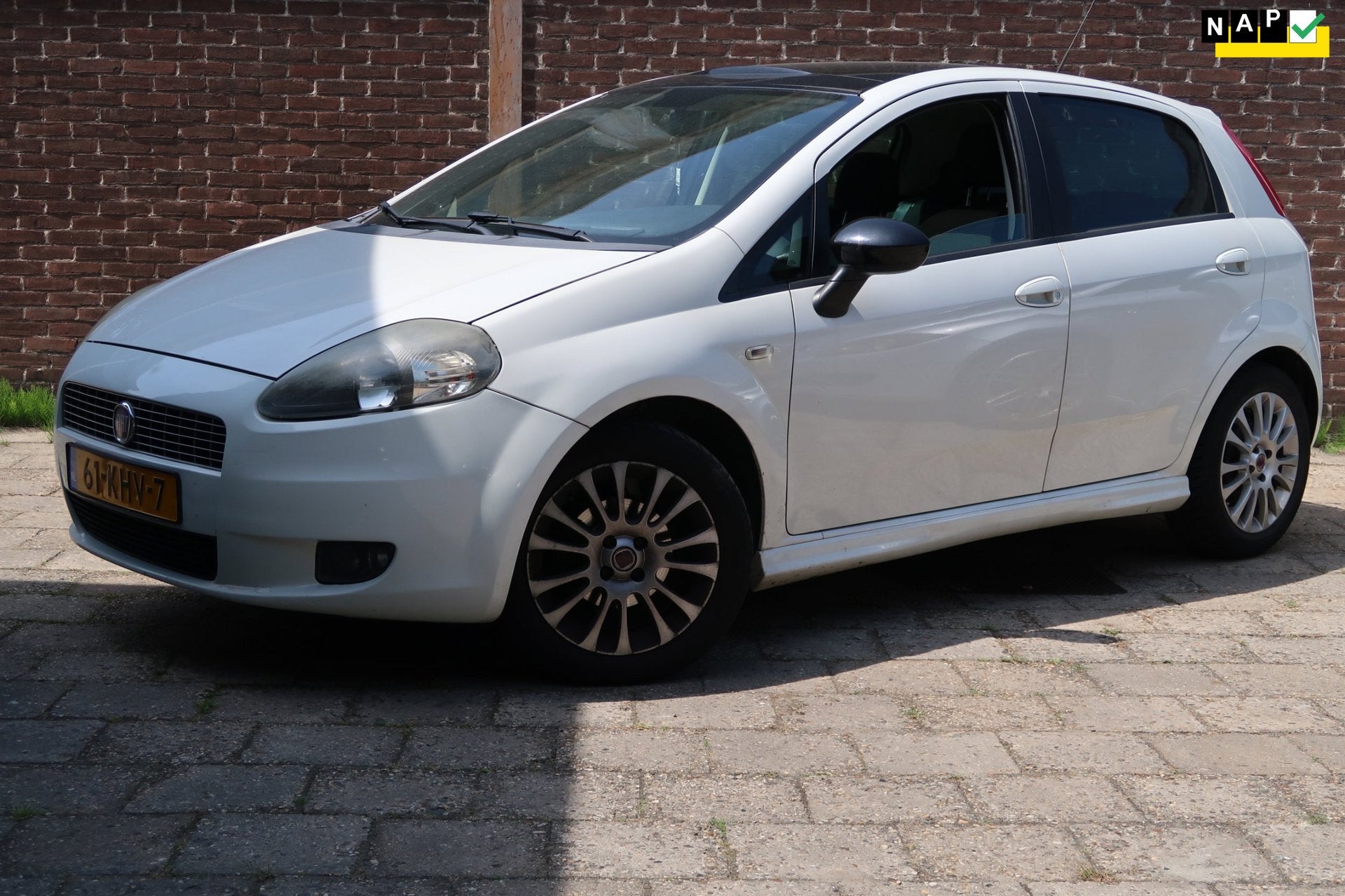 Fiat Grande Punto 1.4 NeroBianco, Stof, Zwart, 4 cilinders, 400 kg