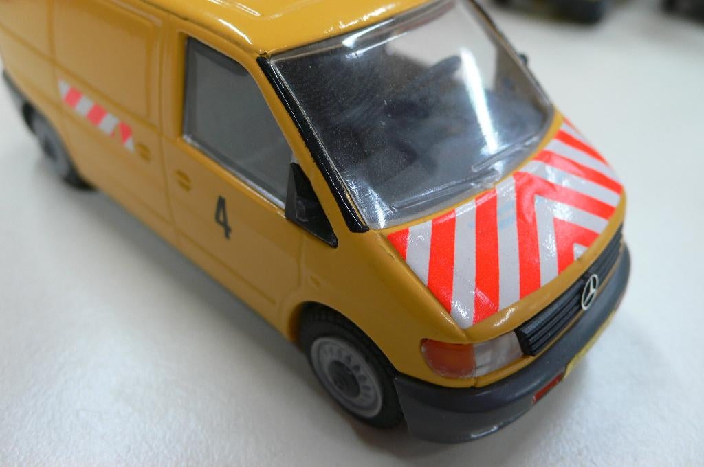 mercedes vito-uitzonderlijk vervoer-mist spiegel- nzg  1/43, Hobby en Vrije tijd, Modelauto's | 1:43, Verzenden, Gebruikt, Auto