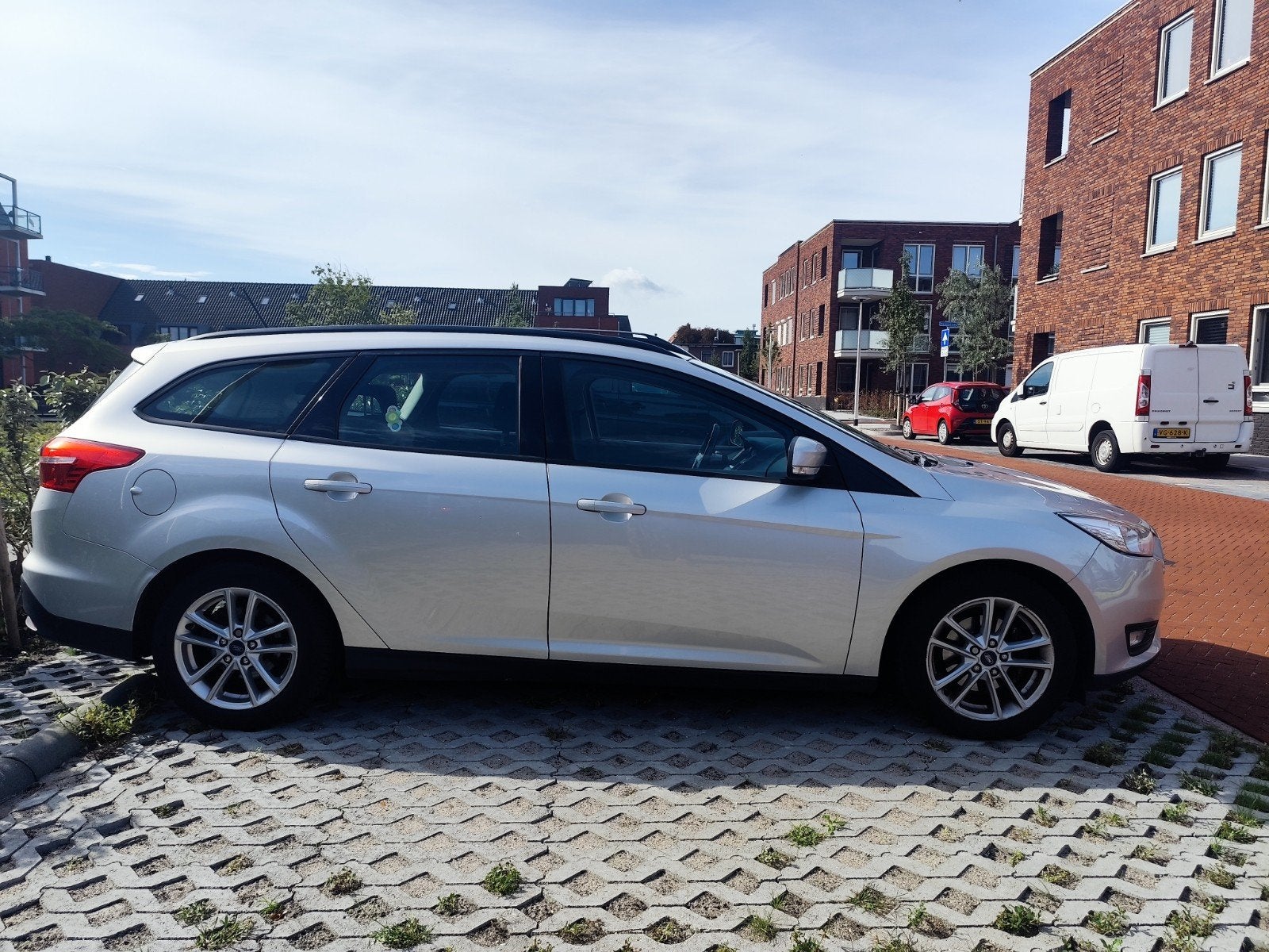 Foto 3 van Ford Focus 1.0 Ecoboost 125pk 2017 Grijs