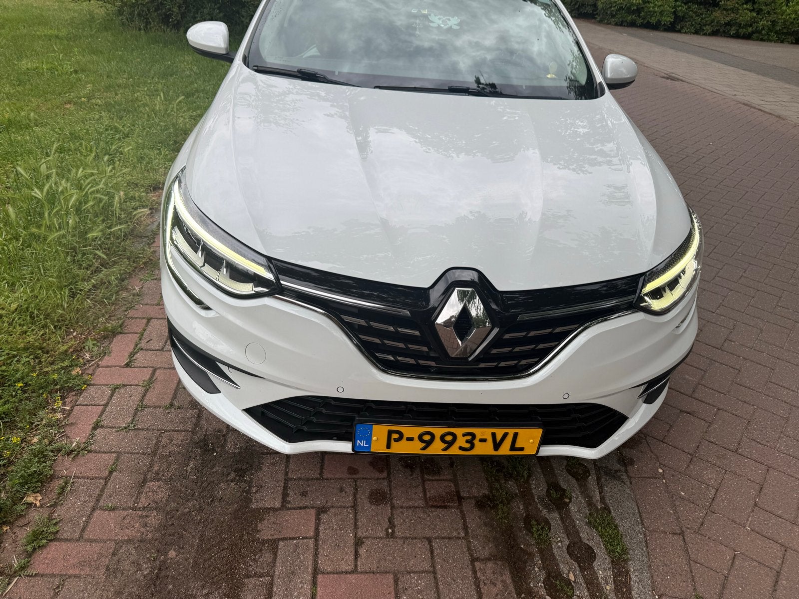 Renault Mégane 1.6 E-tech Plug-in Hybrid 160pk 2022 Wit, Wit, Stationwagon, 91 pk, 1598 cc