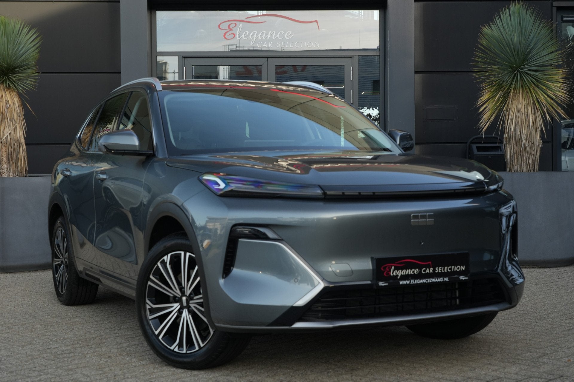 GEELY Starray EM-i 1.5 Max+ | PHEV | 262 PK | Panoramadak |, Gebruikt, Zwart, Starray EM-i, 1790 kg