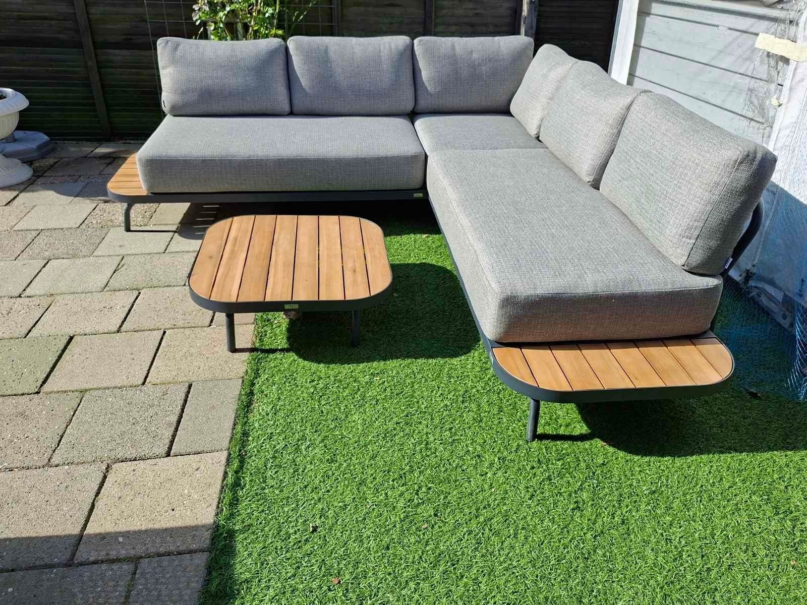 Nieuwe Loungebank, Zeer mooi, Tuin en Terras, Ophalen, Nieuw